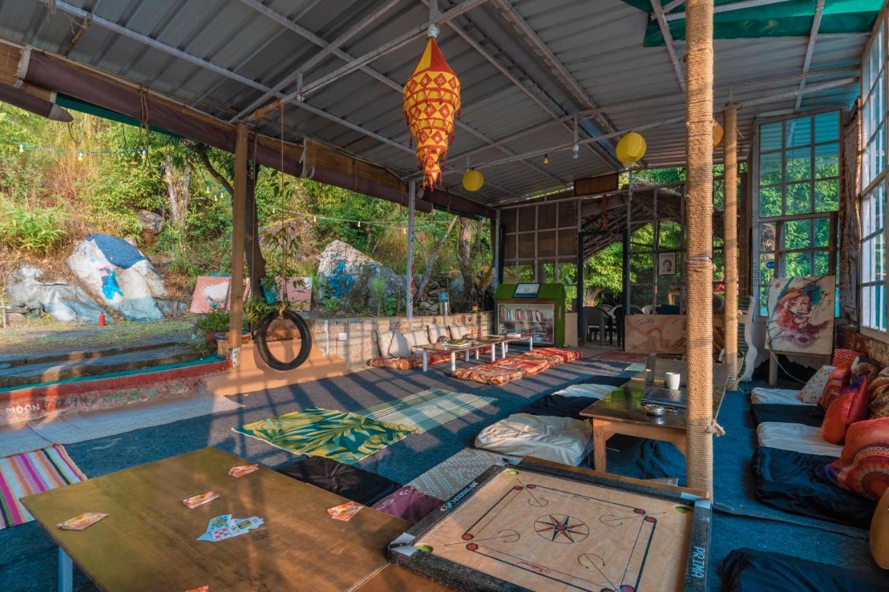 Vista Hostel Jeolikote, Nainital Patwa Dunga Extérieur photo