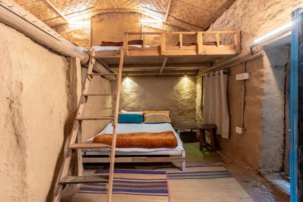 Vista Hostel Jeolikote, Nainital Patwa Dunga Extérieur photo